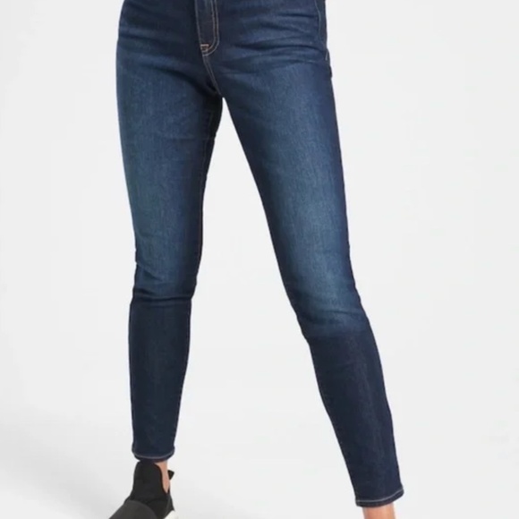 Athleta Sculptek Ultra Skinny Jean - Picture 1 of 7